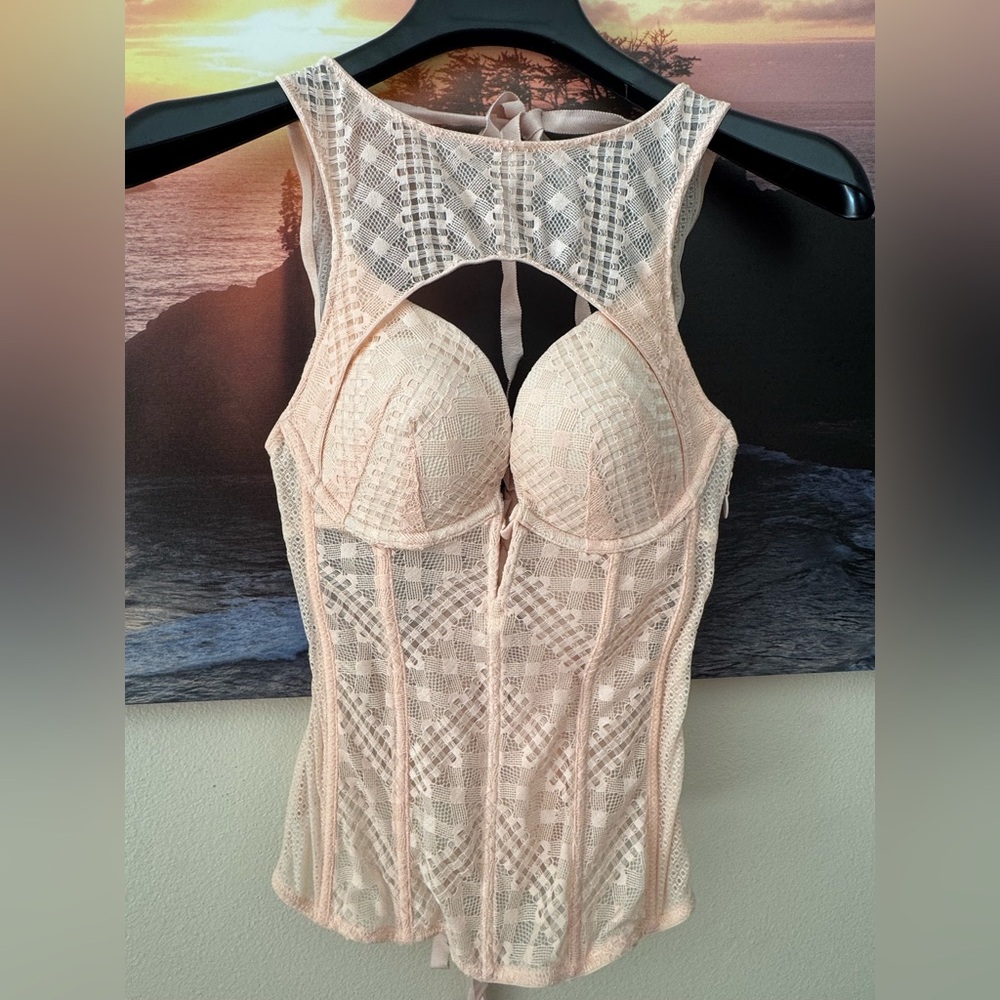 Victoria Secret/ Lace Bustier Corset Top in Blush Pink/34В/ NWT
